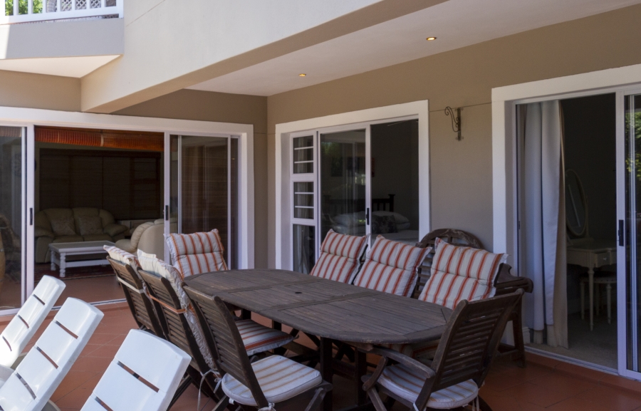 5 Bedroom Property for Sale in Kleinemonde Eastern Cape